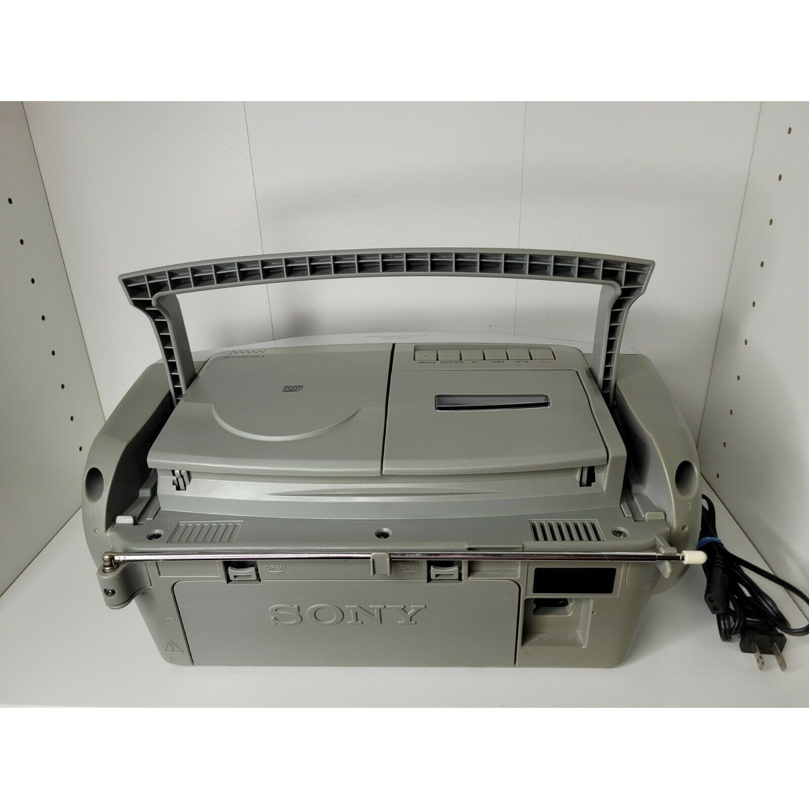 Sony Cfd-S22 Mega Bass CD Player AM FM Radio Cassette Boombox