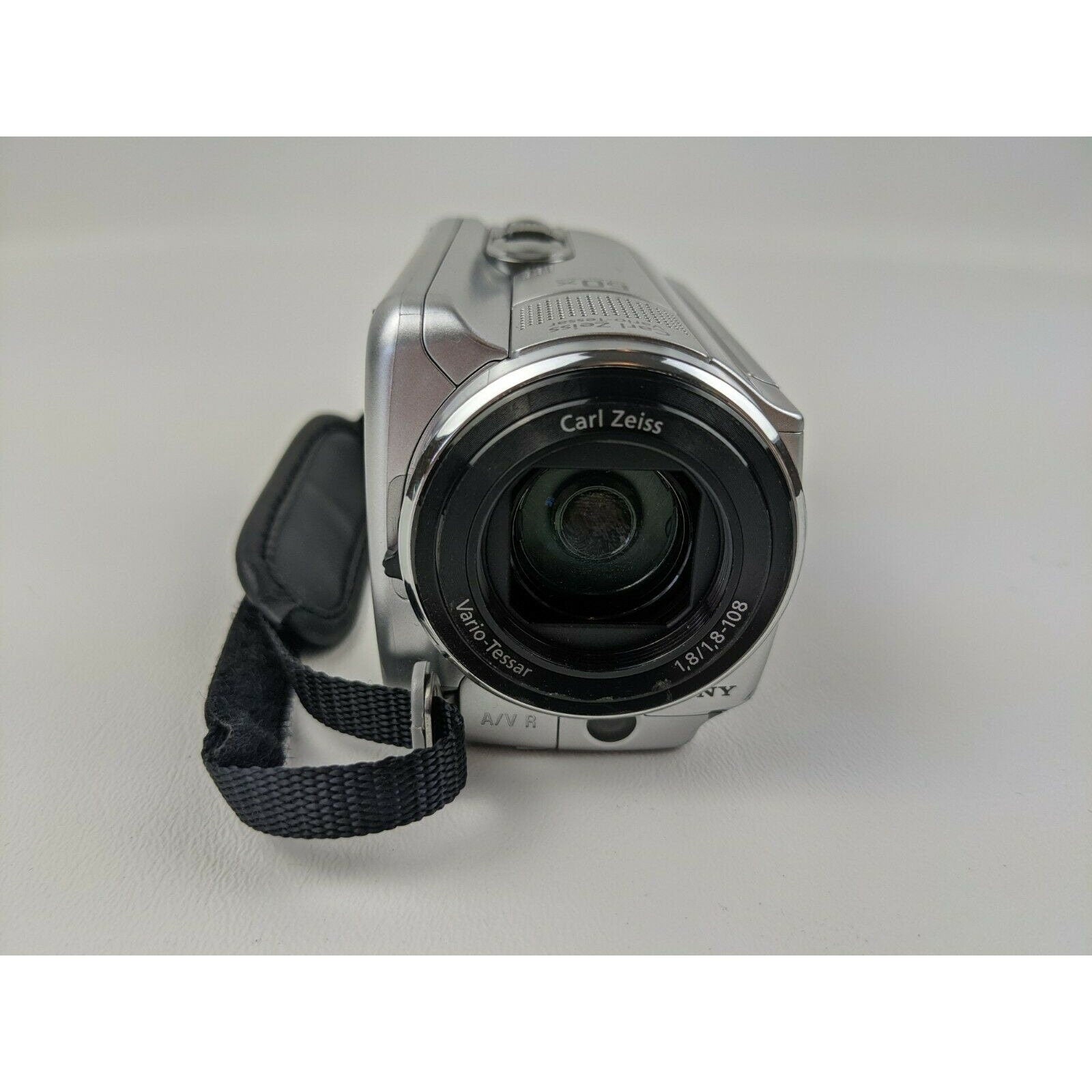 Sony Handycam DCR-SR68 60X Optical 80GB Digital Video Camcorder Camera Silver
