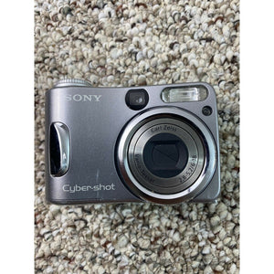 Sony Cyber-shot DSC-S60 4.1MP Digital Camera - Silver