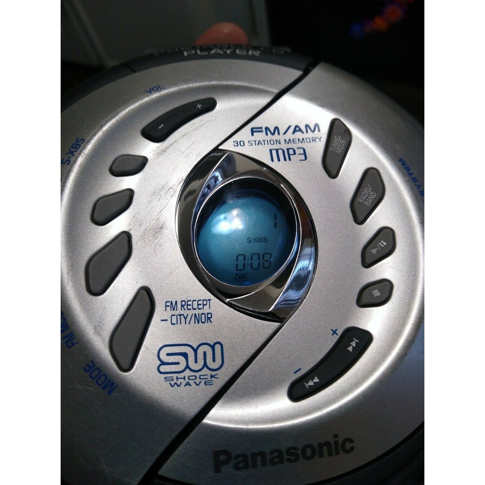 Panasonic Shock Wave sl-sw960v Portable MP3 FM, AM Radio CD Player