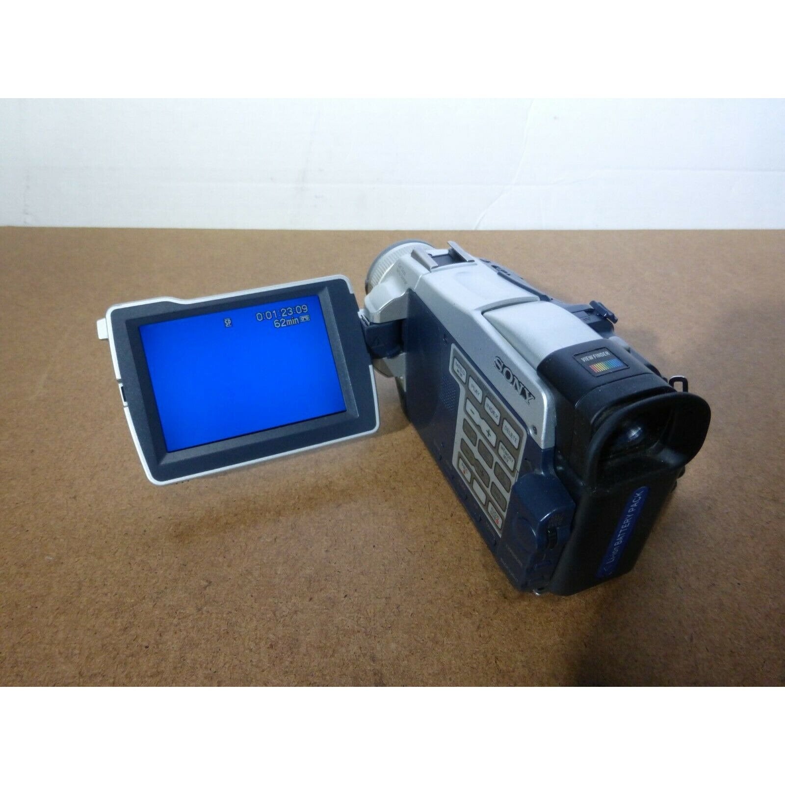Sony Handycam Dcr-Trv27 MiniDV Camcorder