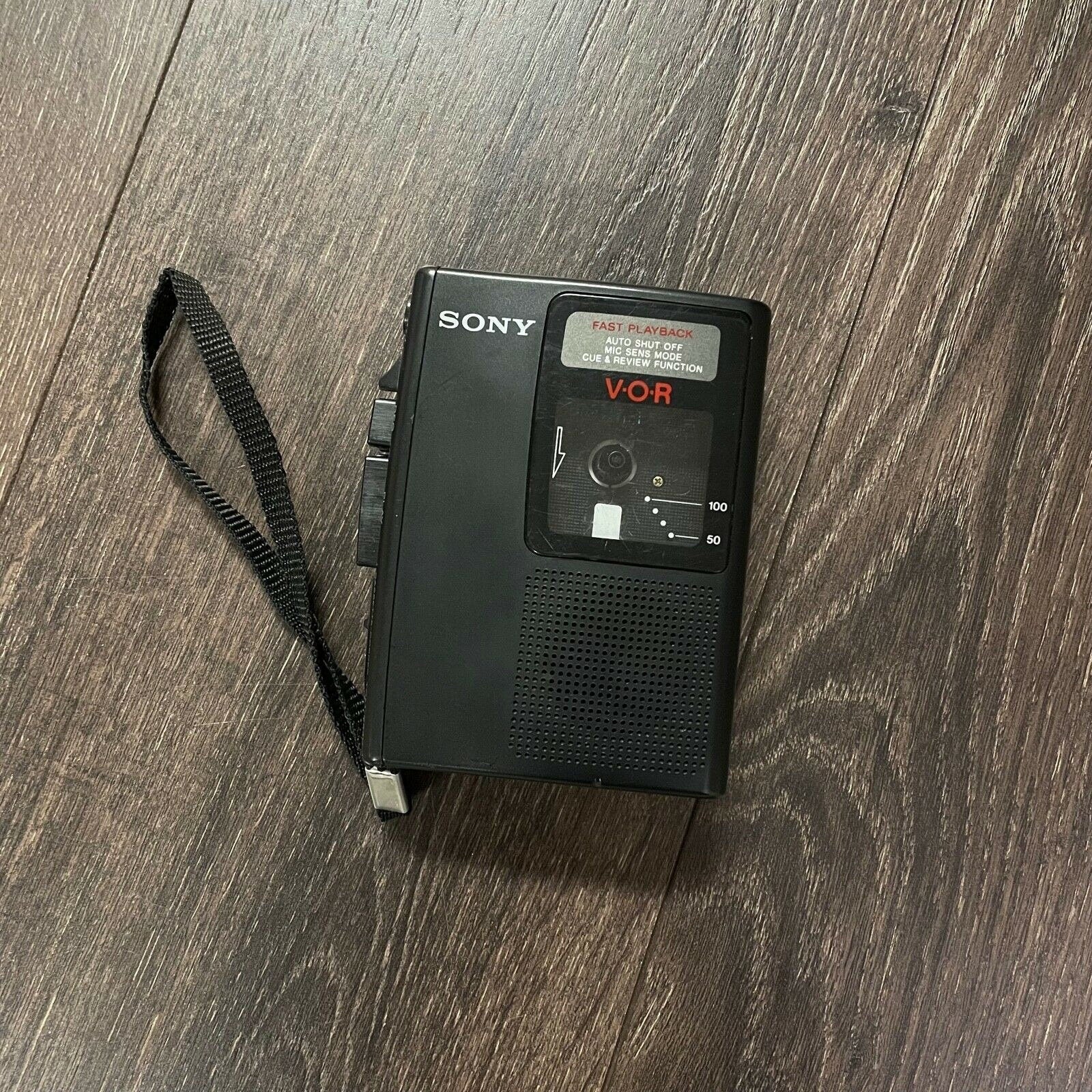 Sony TCM-S64V VOR Cassette Tape Recorder Handheld Voice Operated Walkman
