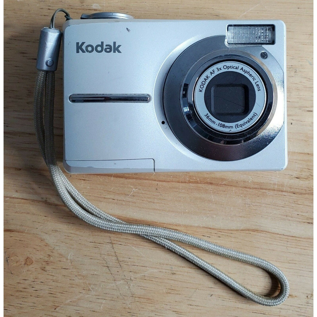 Kodak Easyshare C613~ 6.2MP 3x Zoom ~ Digital Camera - White