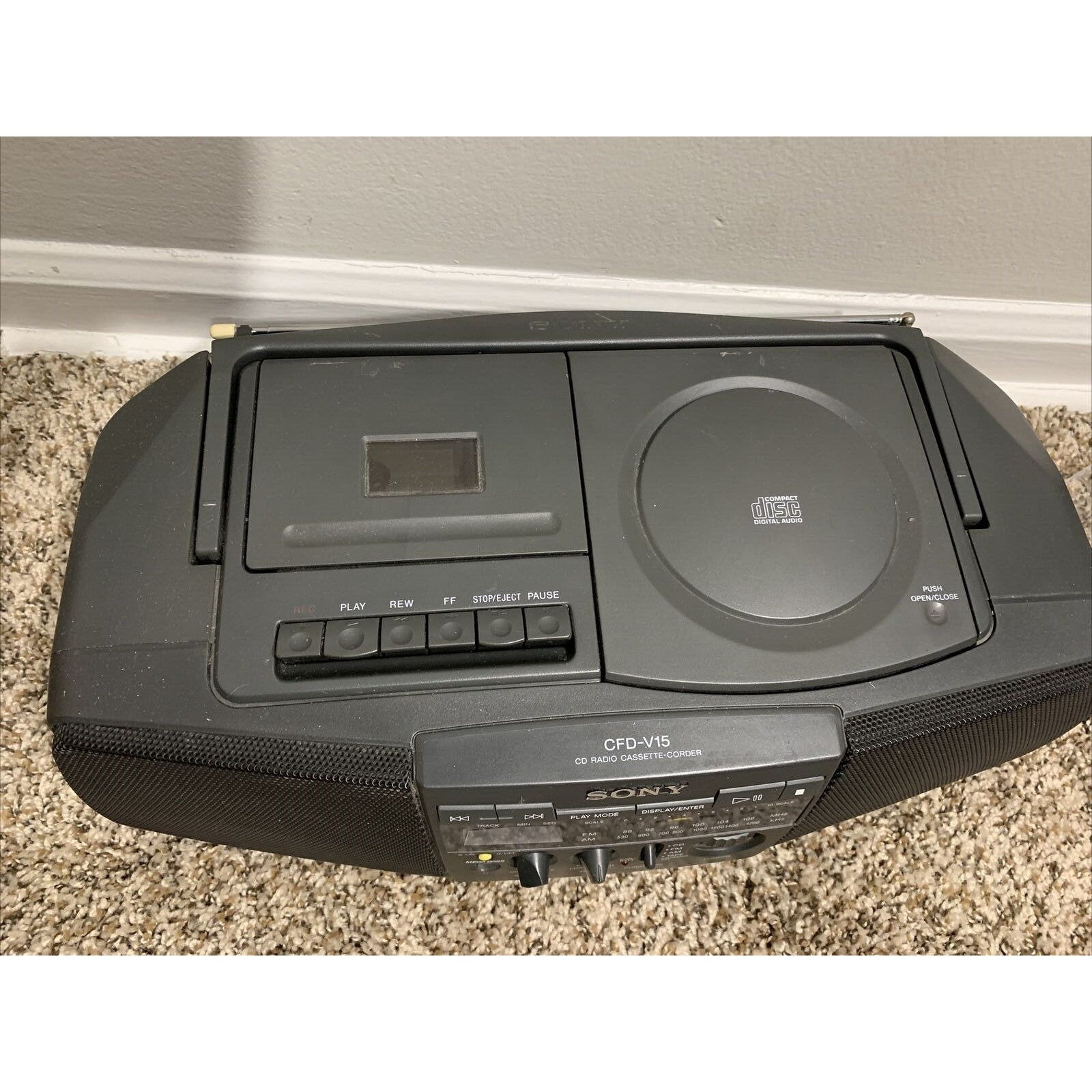 Sony CFD-V15 Boombox CD Radio Cassette Tape Recorder