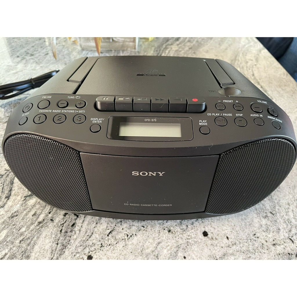 Sony CFD-S70 Cd Player, Cassette, AM/FM Radio