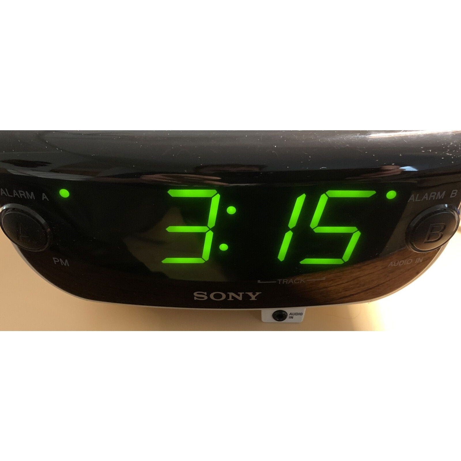 Sony DreamMachine AM/FM Alarm Clock Radio ICF-CD815