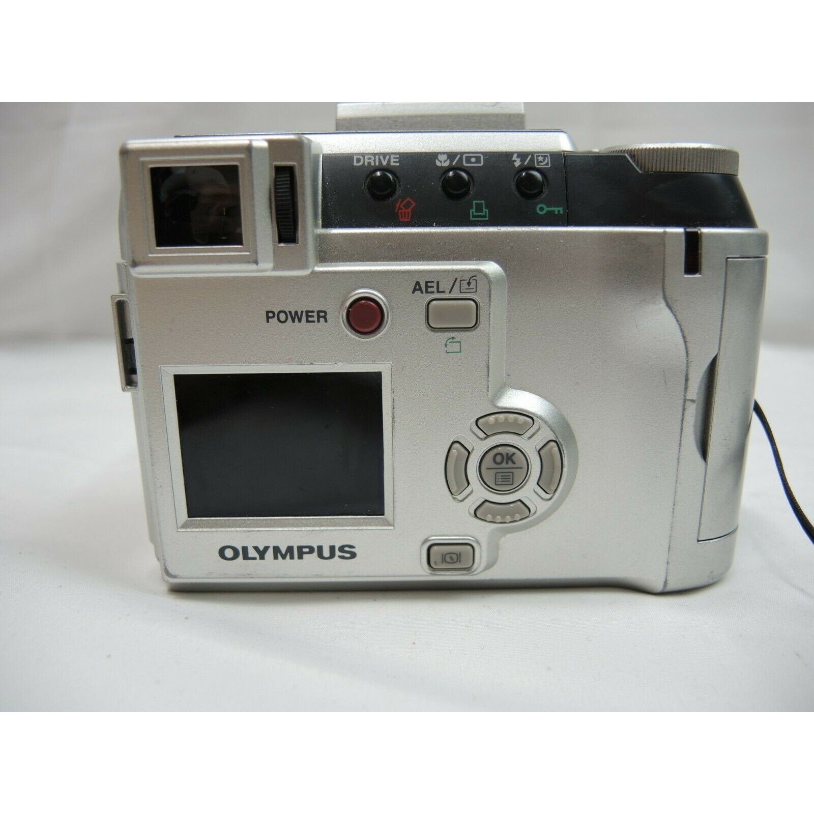 Olympus CAMEDIA C-725 Ultra Zoom 3.0MP Digital Camera
