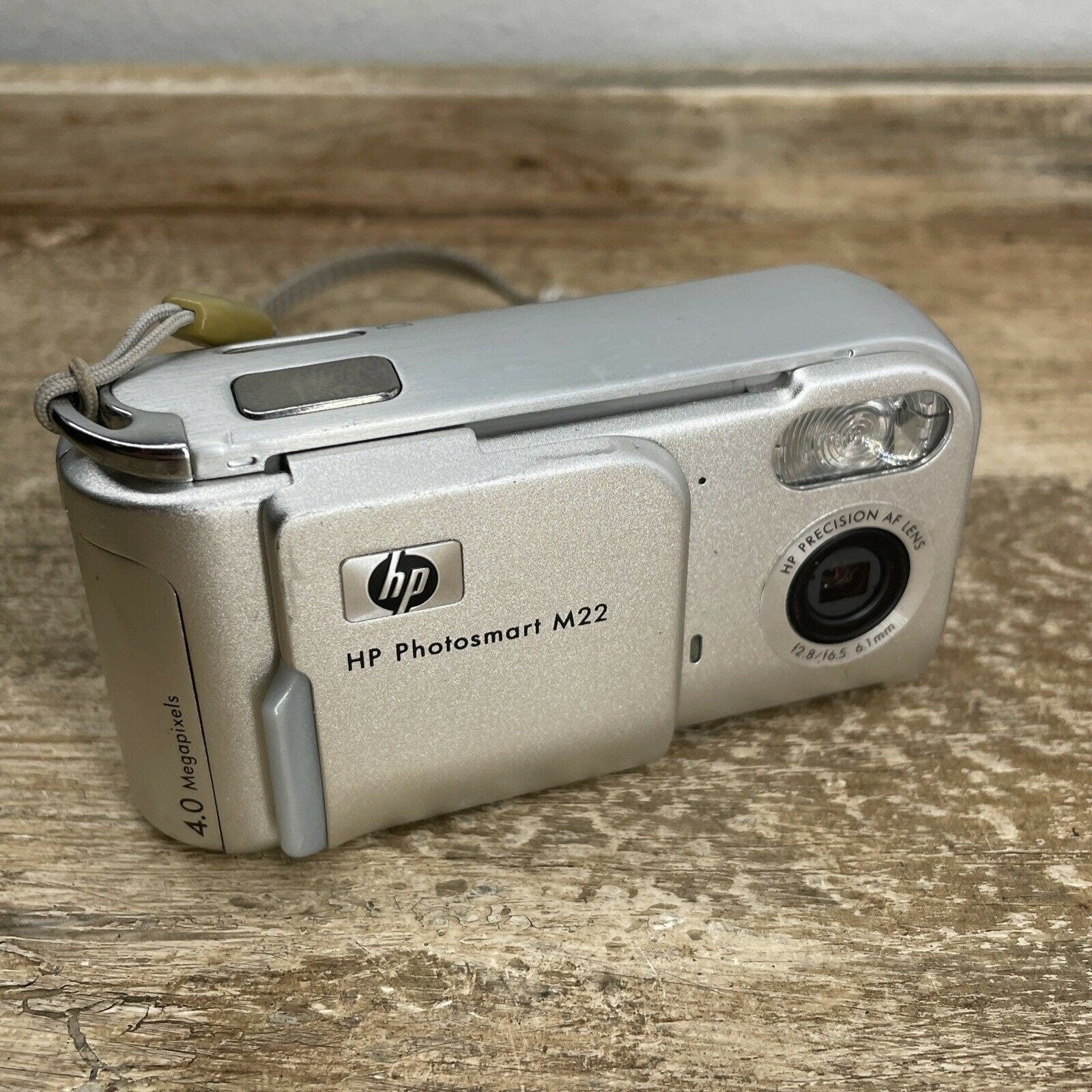 HP PhotoSmart M22 Digital Camera - Silver