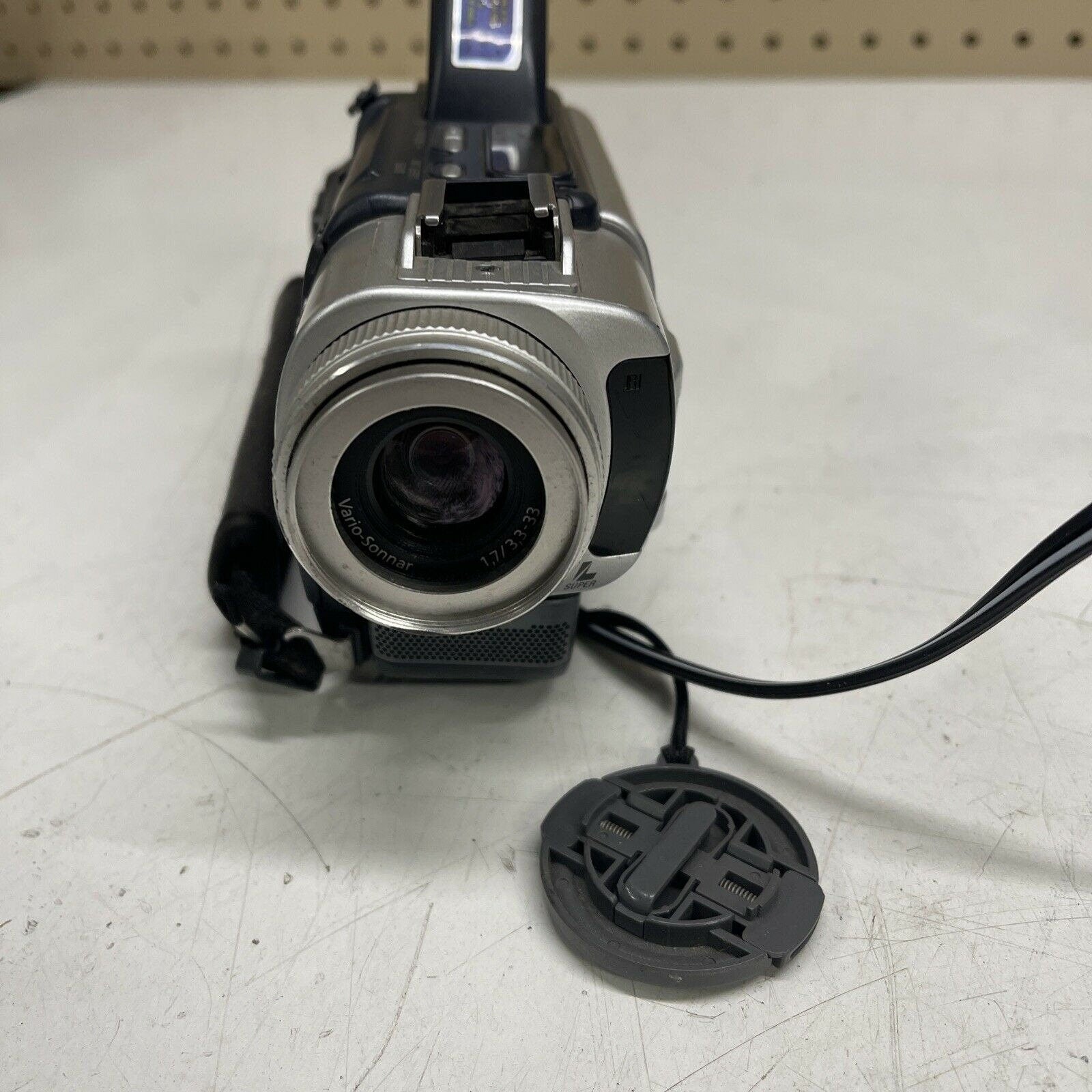 Sony Handycam DCR-TRV17 MiniDV Digital Camcorder