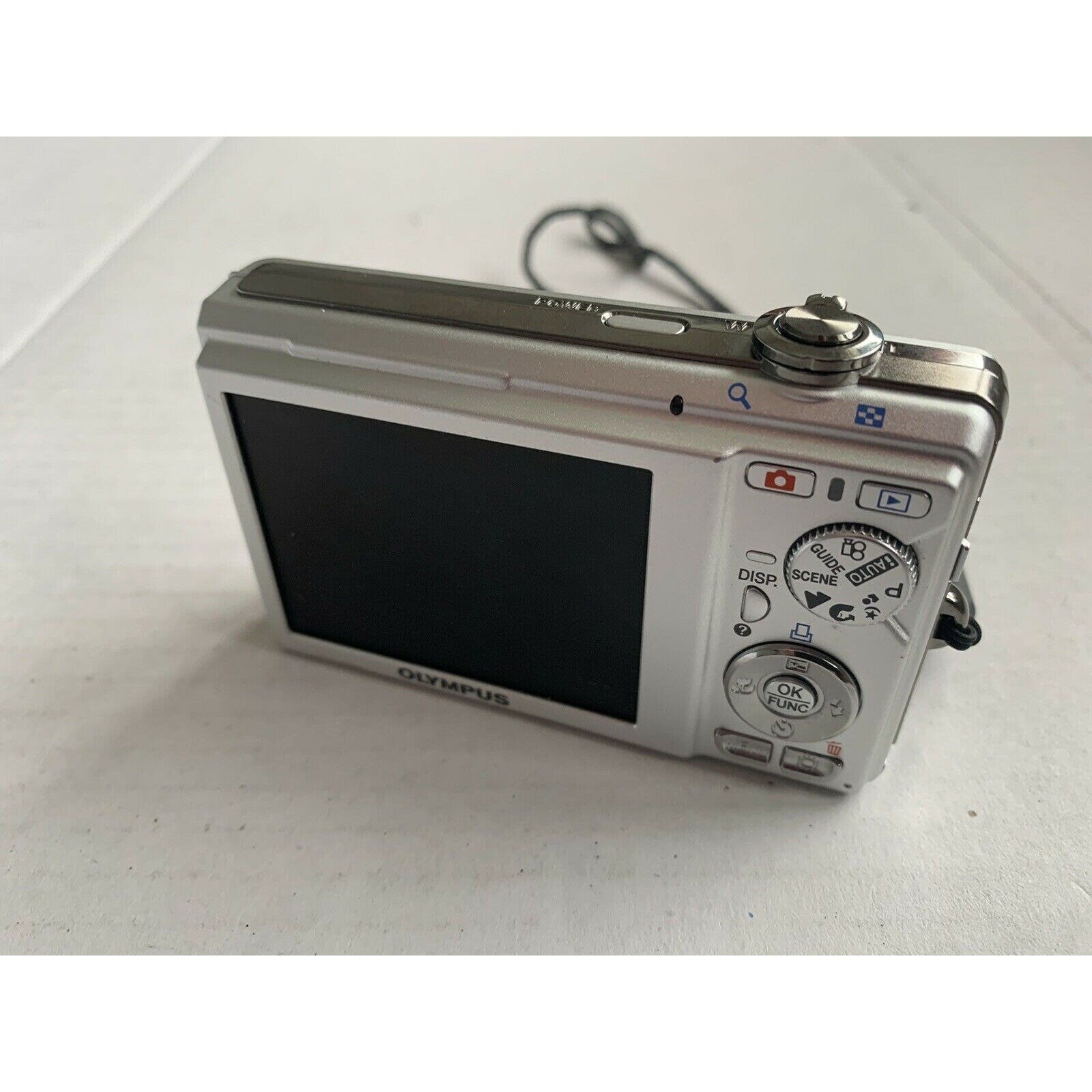 Olympus FE-370 8MP Digital Camera Silver