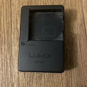 Panasonic Lumix DE-A91 Camera Battery Charger DE-A91B