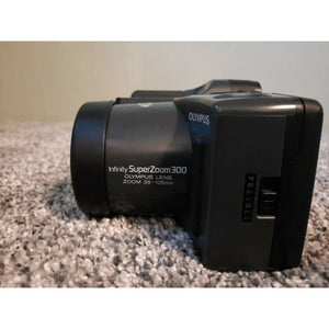 Olympus Infinity Superzoom 300 35mm SLR Film Camera
