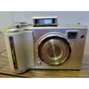 Fujifilm Finepix E510 5MP Digital Camera - Silver