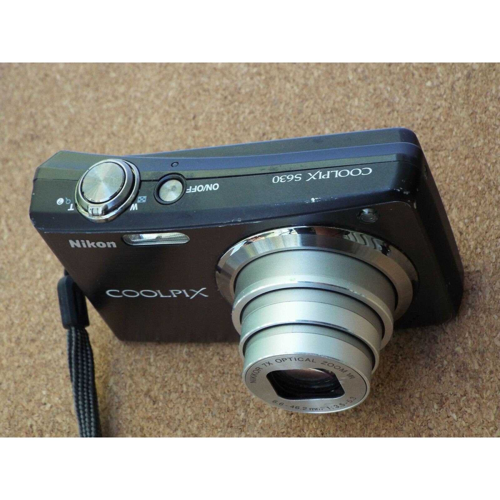 Nikon COOLPIX S630 12.0MP Digital Camera - Black