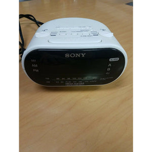 Sony Dream Machine AM/FM Dual Alarm White Clock Radio ICF-C318