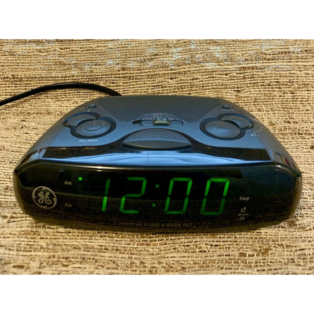 General Electric GE Model 7-4837C AM/FM Alarm Clock Radio