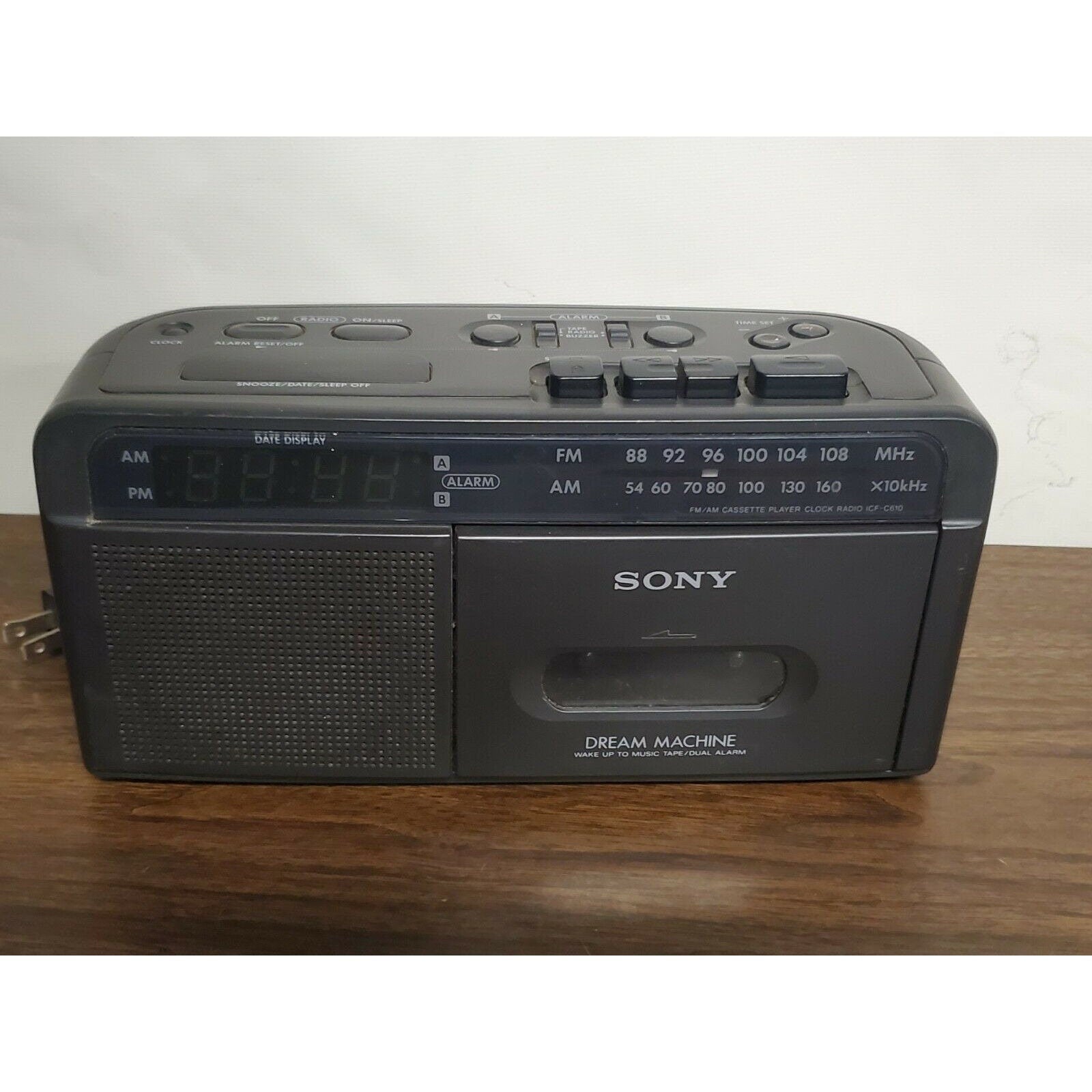 Sony Dream Machine Alarm Clock ICF-C610 AM/FM Radio Cassette Player.