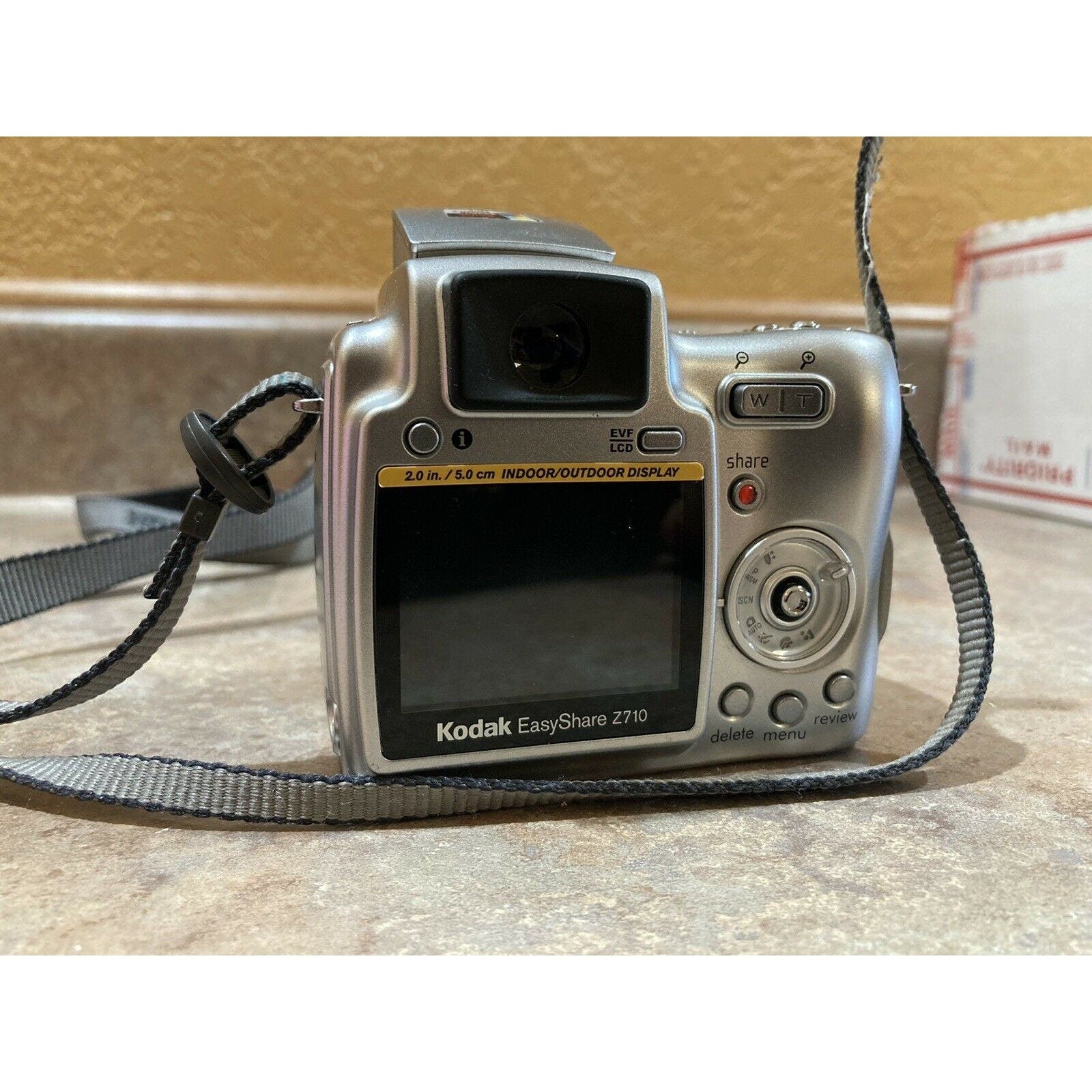Kodak EasyShare Z710 Digital Camera w Strap 10x 7.1 MP Silver