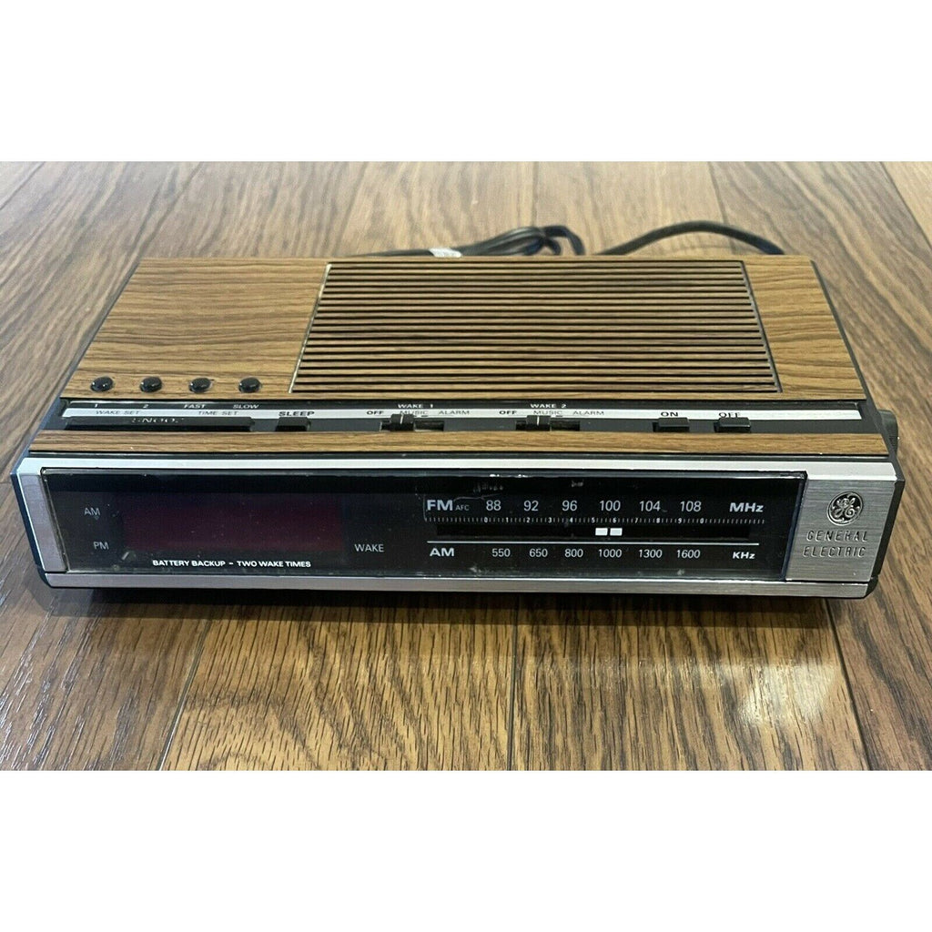 GE General Electric 7-4636D Wood Grain Radio Alarm Clock