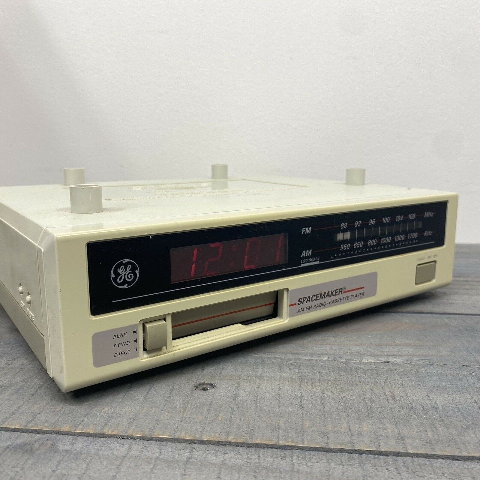 GE Spacemaker AM FM Radio Cassette Player 7-4260A