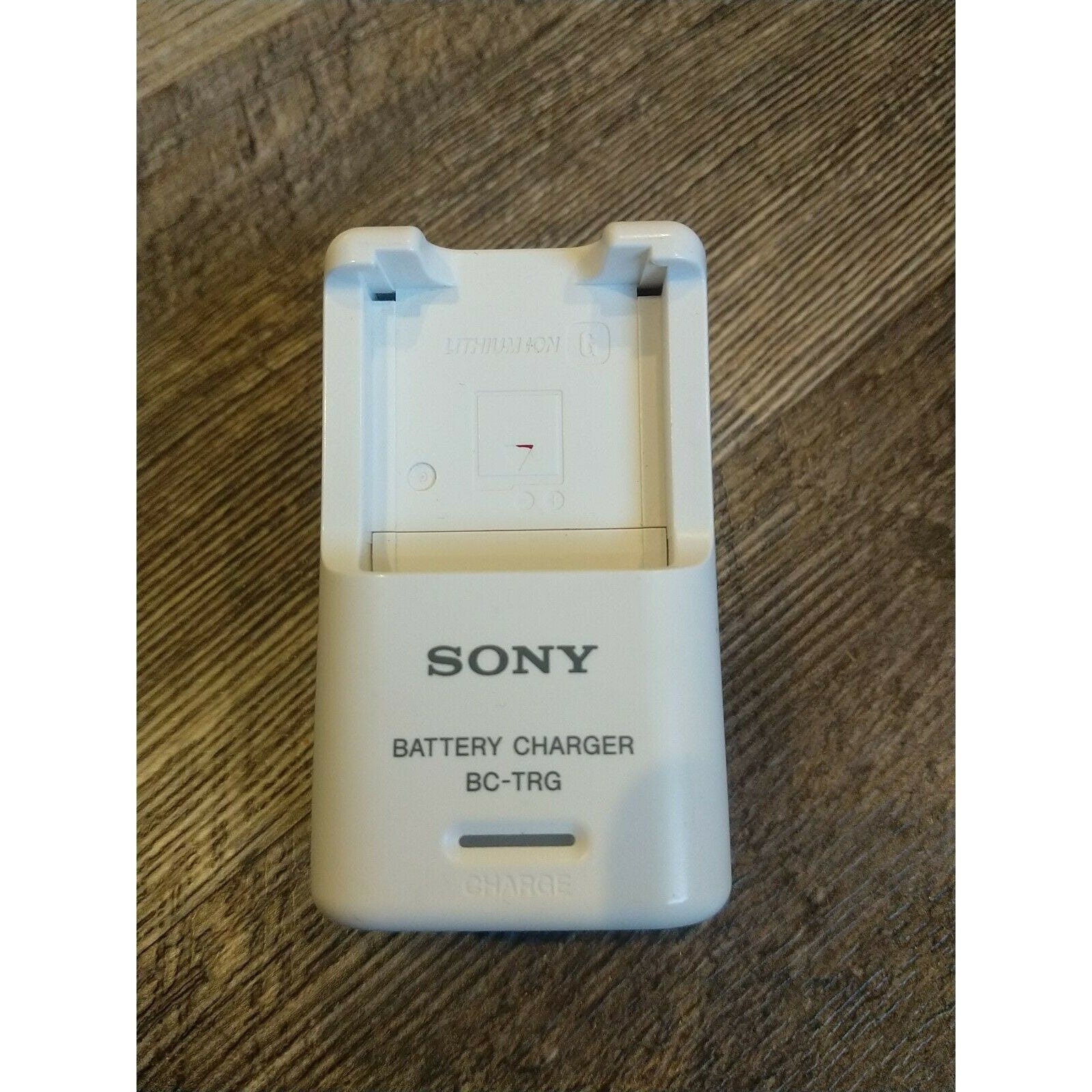 Sony BC-TRG G Type Travel Battery Charger Sony Cyber-shot-White