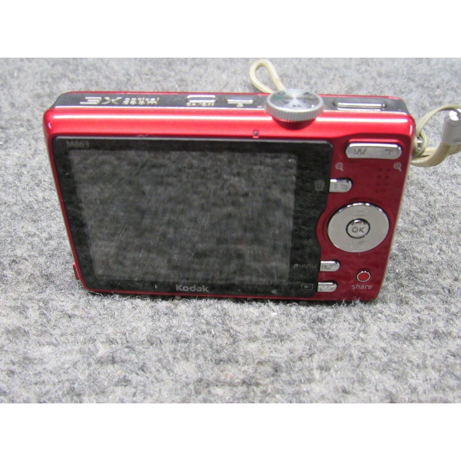 Kodak EasyShare M863 (Red) 3x Optical Zoom 8.2MP Digital Camera with Battery