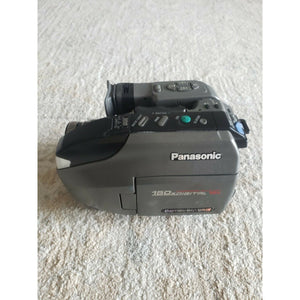 Panasonic PV-L550D Palmsight Palmcorder VHS-C Camcorder