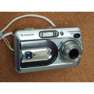 Fujifilm Finepix A330 3.2 Megapixel Digital Camera