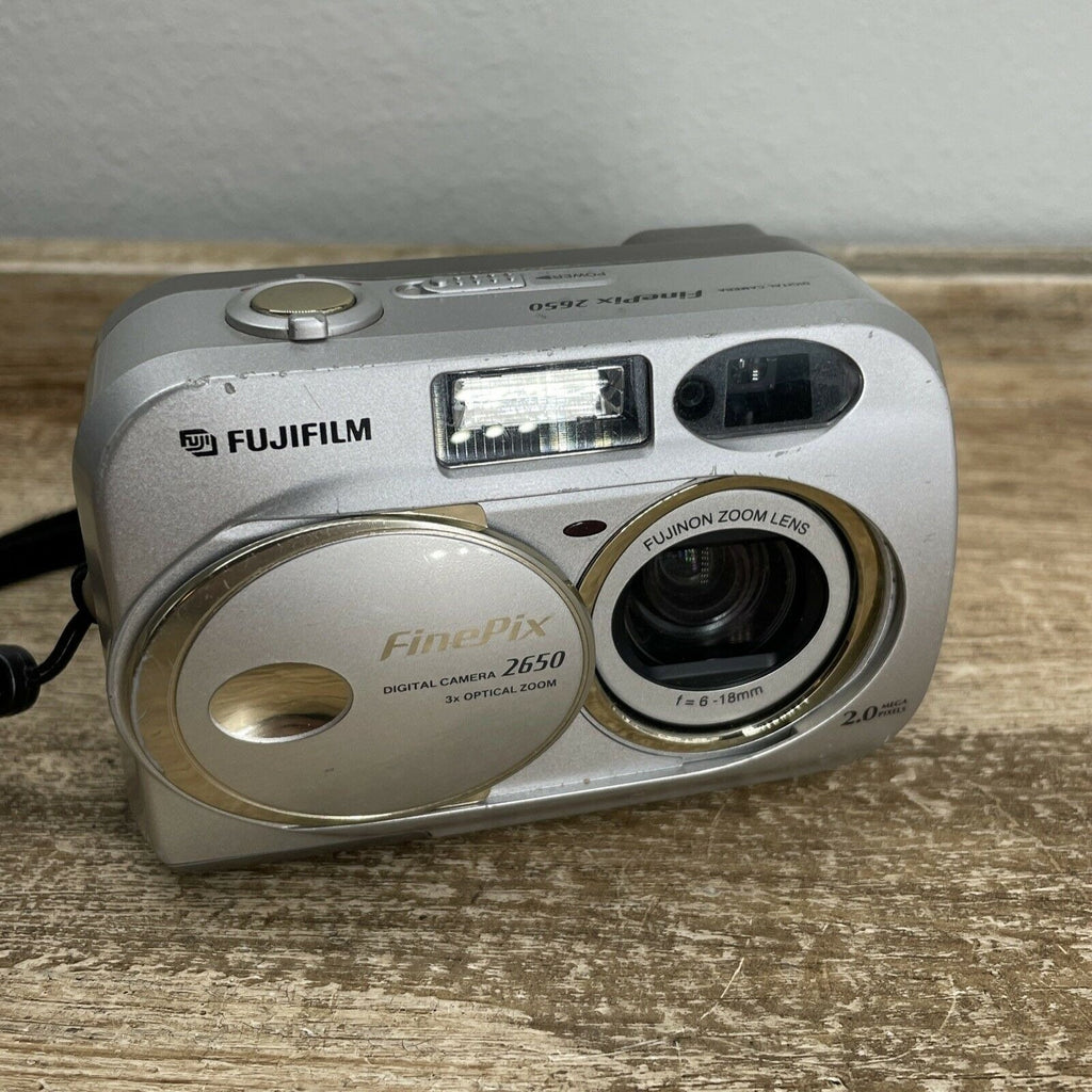 Fujifilm FinePix 2650 2.0MP 3X Optical Zoom Digital Camera Metallic