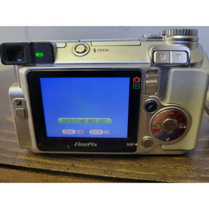Fujifilm Finepix E510 5MP Digital Camera - Silver