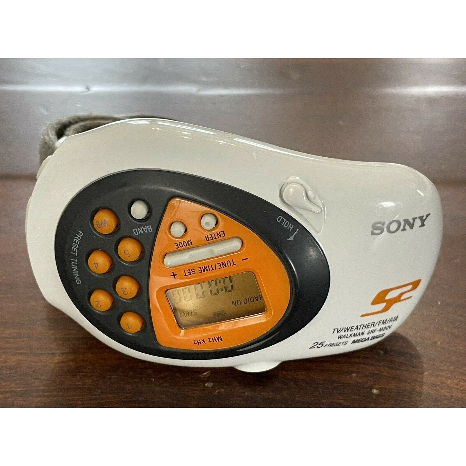 Sony S2 Sports Radio TV Weather FM/Am Walkman SRF-M80V