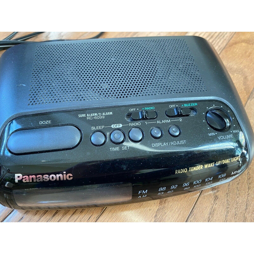 Panasonic RC-6099 AM FM Dual Alarm Clock Radio Green Digital