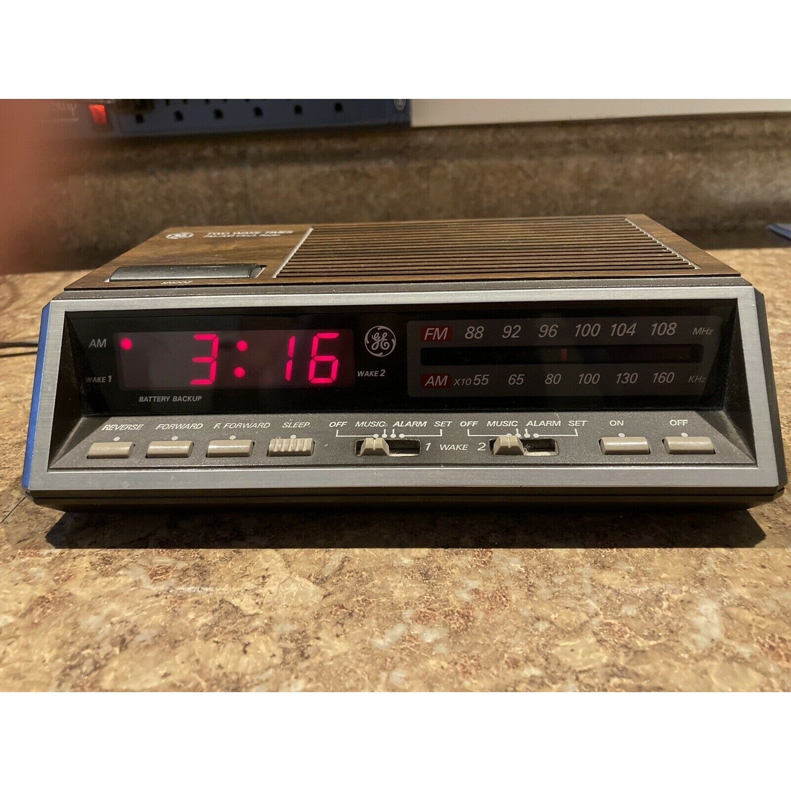 GE Vintage Alarm Clock Radio Model 7-4616A - Two Wake Times