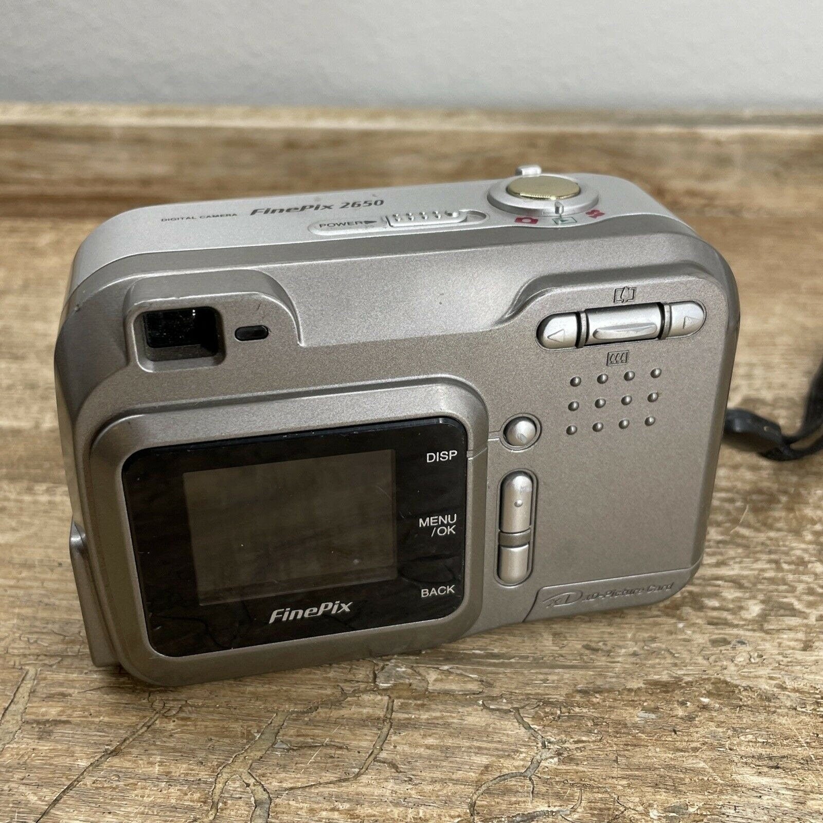 Fujifilm FinePix 2650 2.0MP 3X Optical Zoom Digital Camera Metallic