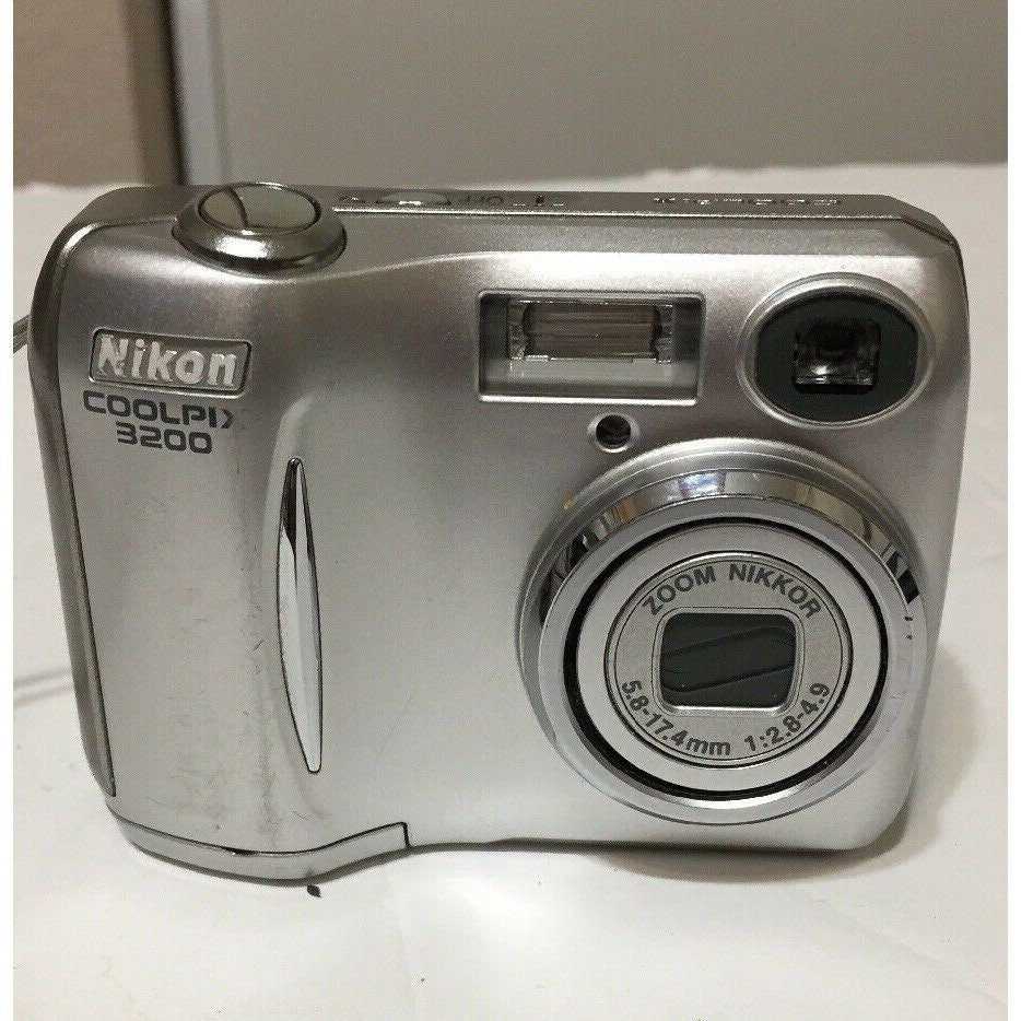 Nikon Coolpix E3200 Digital Camera