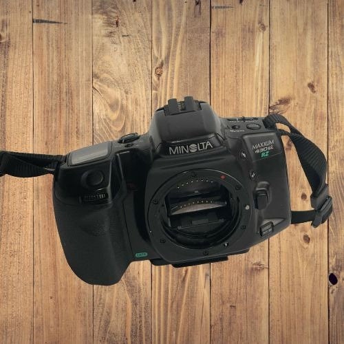 Minolta Maxxum 430SI RZ Black Portable 35mm Manual And Automatic SLR Camera